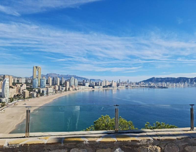 Продажа - АПАРТАМЕНТЫ - Cala de Benidorm - Benidorm