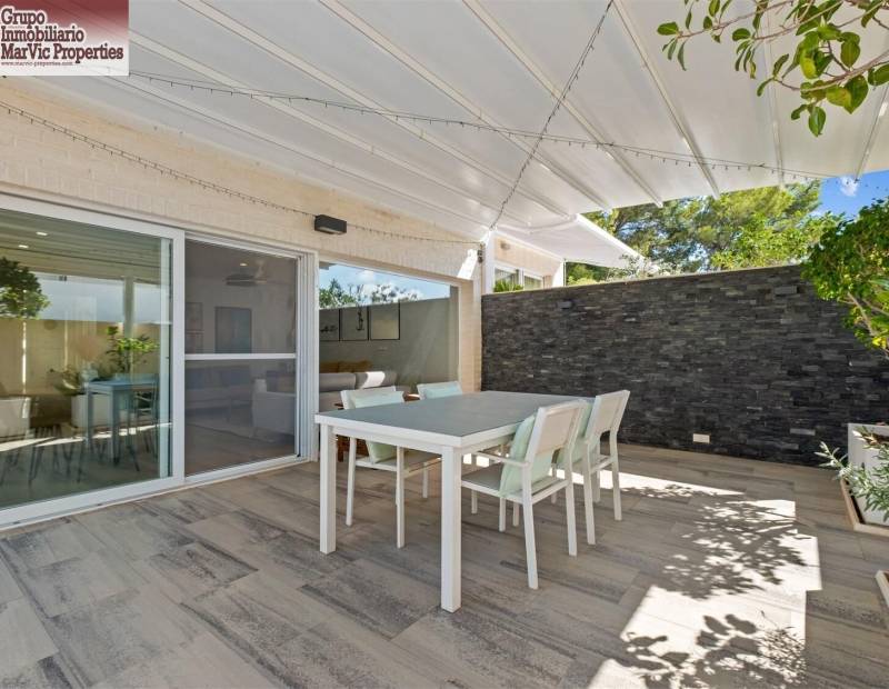 Venta - Chalet - Alfaz del PI Pueblo-Urbanizaciones - l'Alfas del Pi