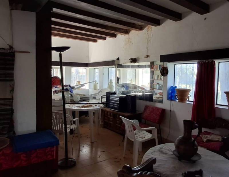 Sale - House with land - Levante - Benidorm