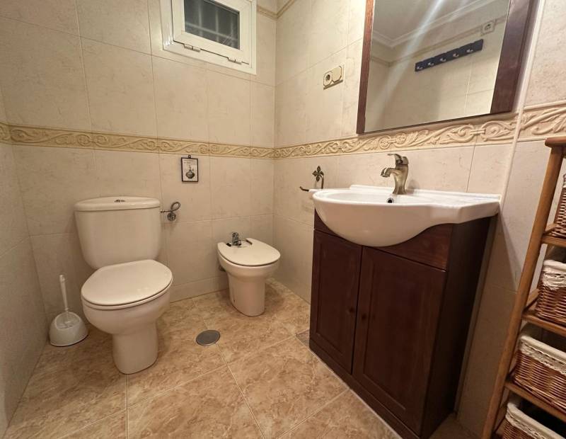 Продажа - квартира - Avenida L Aigüera - Benidorm