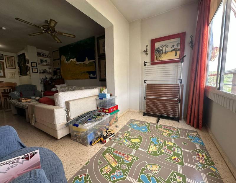 Продажа - квартира - Avenida L Aigüera - Benidorm