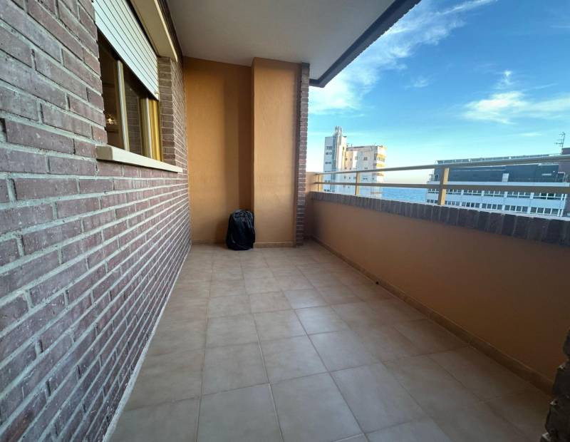 Продажа - квартира - Playa de Poniente - Benidorm