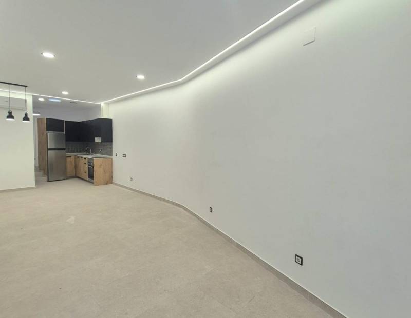 Sale - Studio - Avenida del Mediterraneo - Benidorm