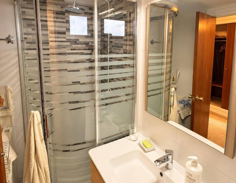Продажа - квартира - Playa de Poniente - Benidorm