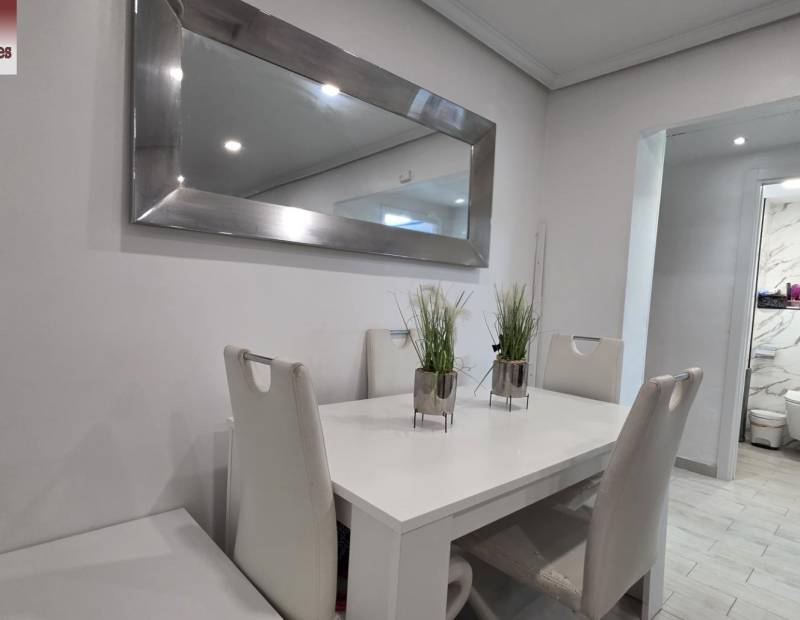 Продажа - квартира - Plaza de Toros - Benidorm