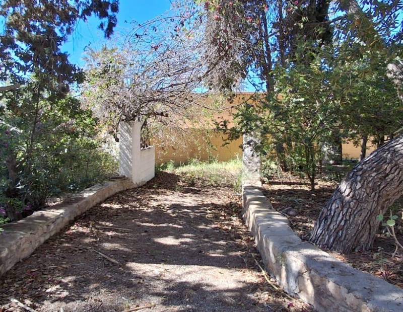Sale - House with land - Levante - Benidorm