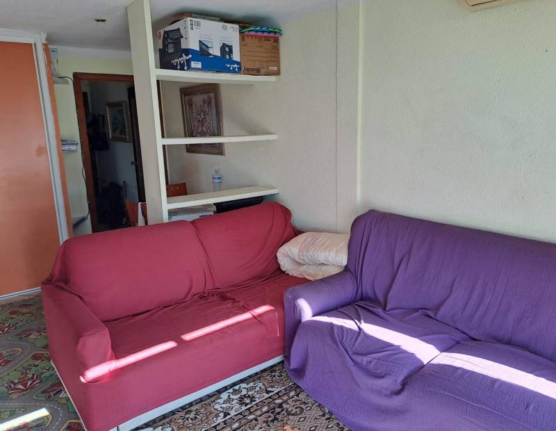 Продажа - СТУДИИ - Avenida Beniarda - Benidorm