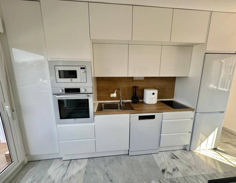 Продажа - АПАРТАМЕНТЫ - Cala de Benidorm - Benidorm