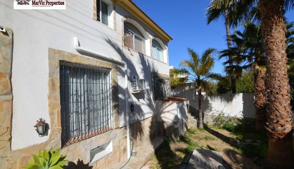 Single family house - Sale - Mercadona Avda. Coloma - La Nucía