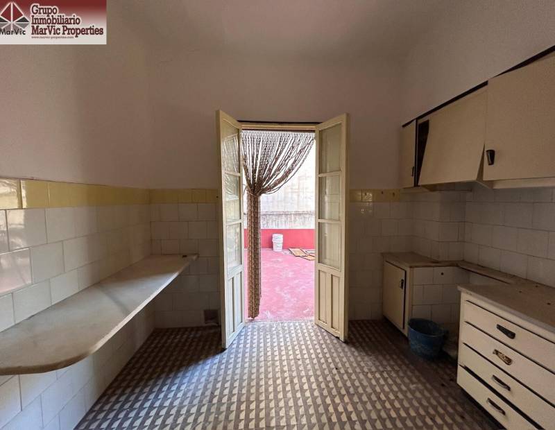 Sale - Solar house - Villajoyosa