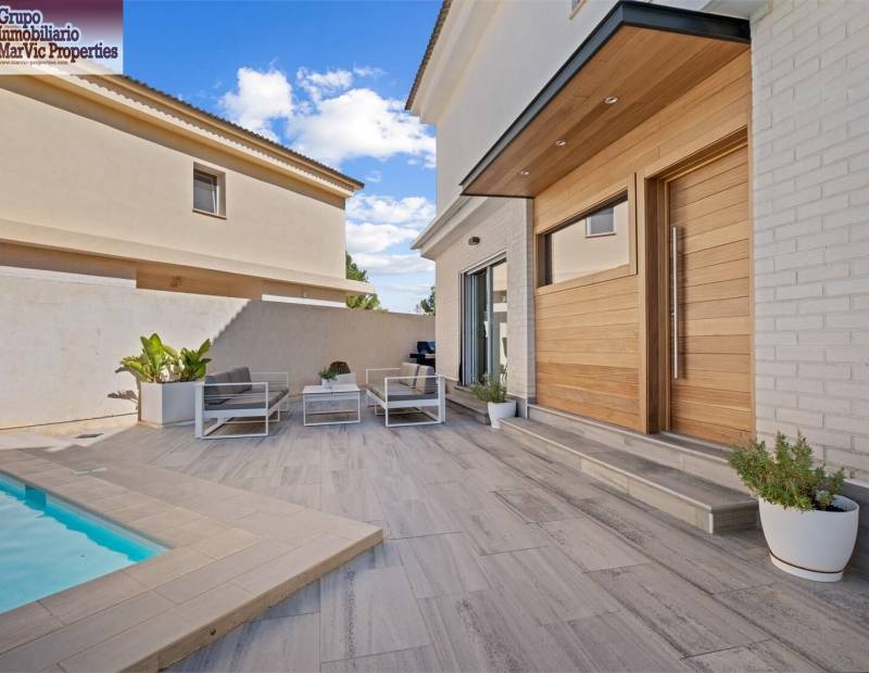 Venta - Chalet - Alfaz del PI Pueblo-Urbanizaciones - l'Alfas del Pi