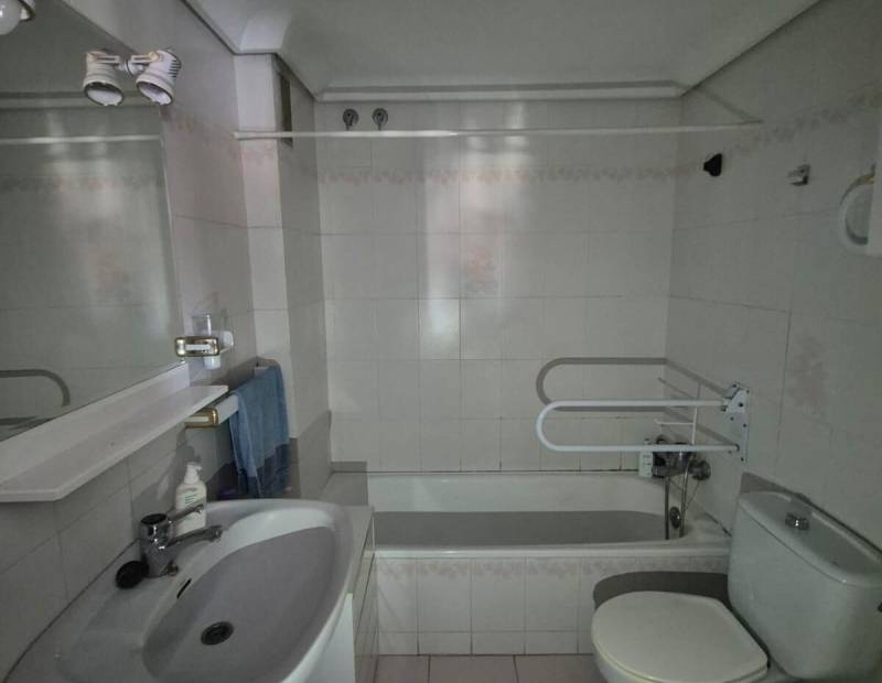 Venta - Piso - Avenida Alfonso Puchades - Benidorm