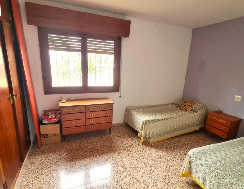 Продажа - Дом с земельным участком - Urbanizaciones - Benidorm