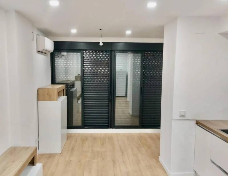 Продажа - квартира - Plaza de Toros - Benidorm