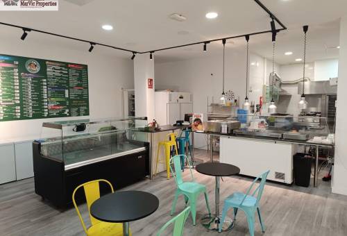 Local comercial - Traspaso o Alquiler - Avenida Beniarda - Benidorm