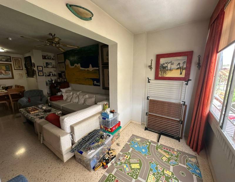 Продажа - квартира - Avenida L Aigüera - Benidorm