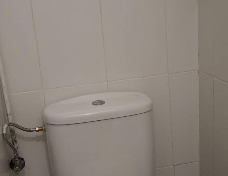 Продажа - помещение - Avenida Beniarda - Benidorm