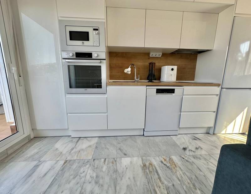 Продажа - АПАРТАМЕНТЫ - Cala de Benidorm - Benidorm