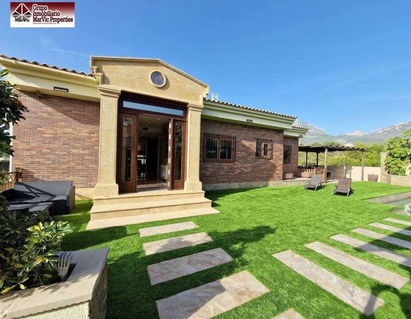 Sale - Single family house - Panorama - La Nucía