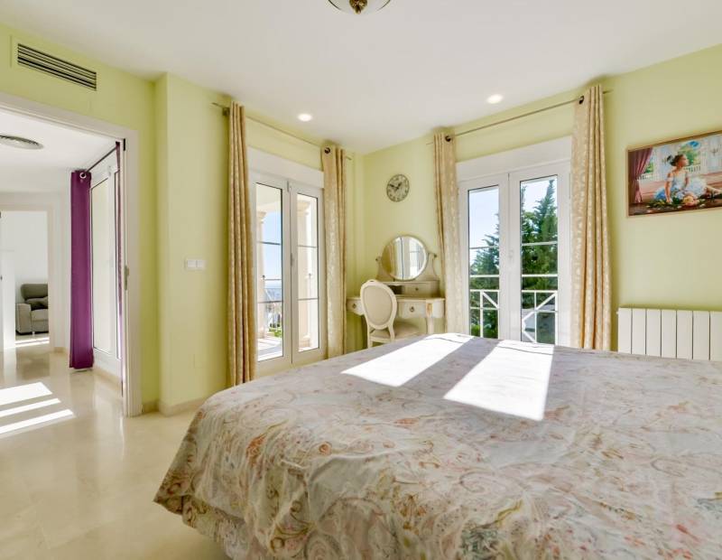 Sale - Single family house - Golf Bahía - Finestrat