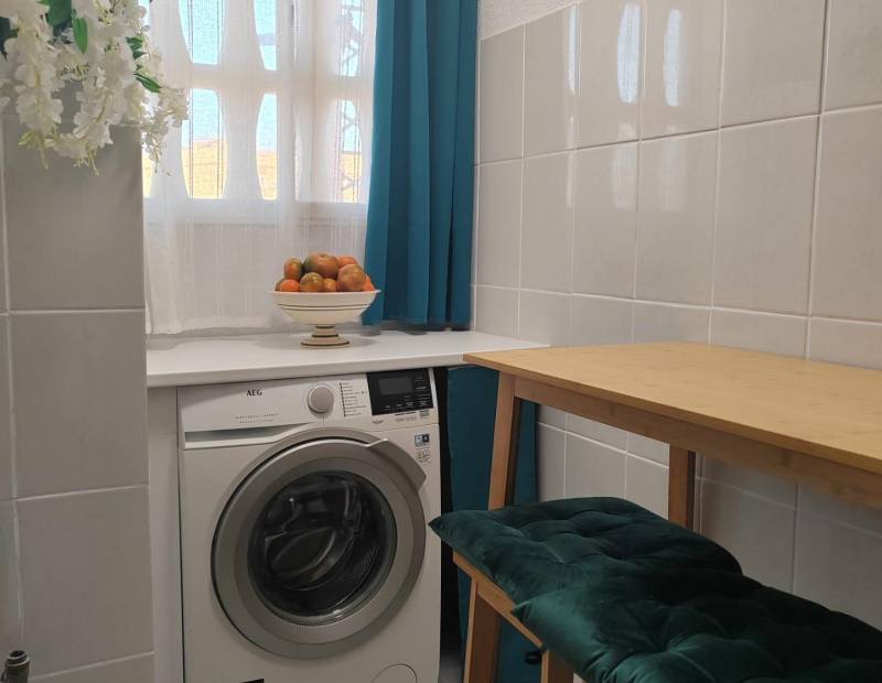 Sale - Apartment - Avenida Beniarda - Benidorm
