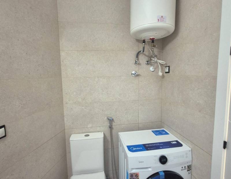 Sale - Studio - Avenida del Mediterraneo - Benidorm