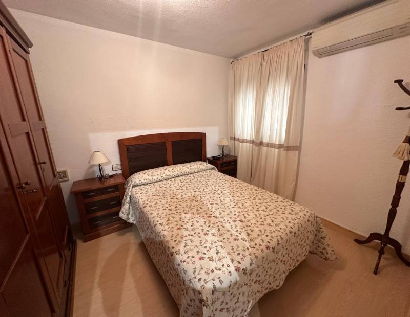 Продажа - квартира - Avenida L Aigüera - Benidorm