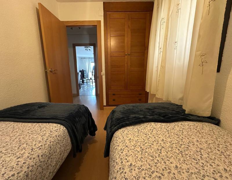Продажа - квартира - Avenida L Aigüera - Benidorm
