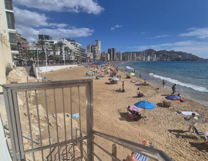 Venta - Piso - 1ª Linea - Benidorm