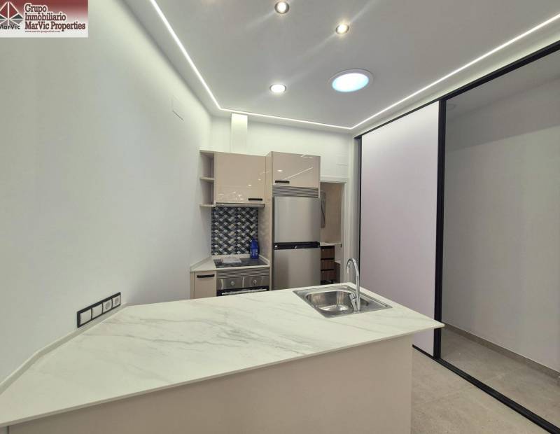 Sale - Studio - Avenida del Mediterraneo - Benidorm