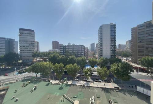 Apartamento - Sale - Avenida del Mediterraneo - Benidorm