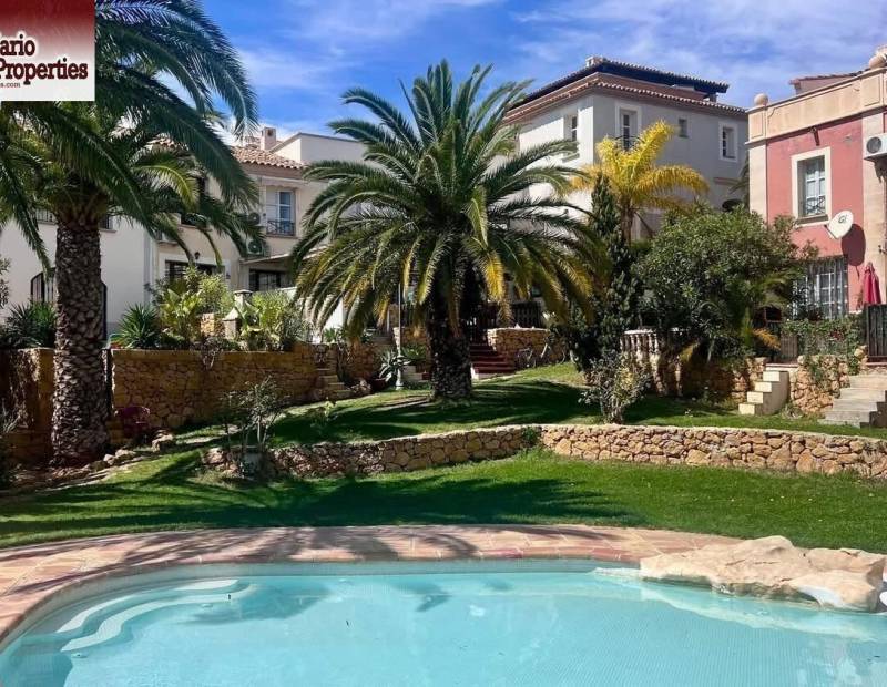 Продажа - спаренный дом - Camporrosso village - Finestrat