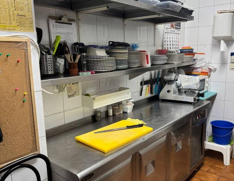 Traspaso o Alquiler - Negocio - Guardia Civil - Villajoyosa