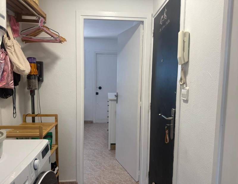 Продажа - АПАРТАМЕНТЫ - Hotel Bali - Benidorm