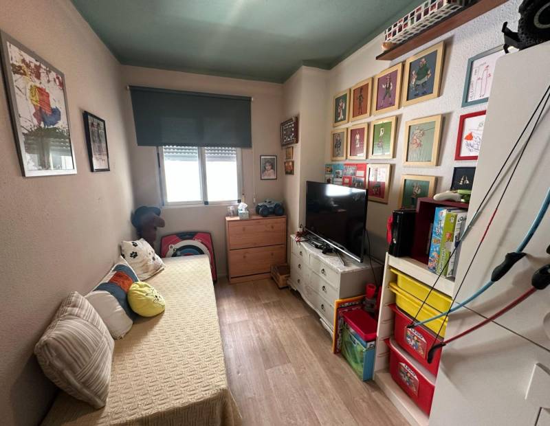 Продажа - квартира - Avenida L Aigüera - Benidorm