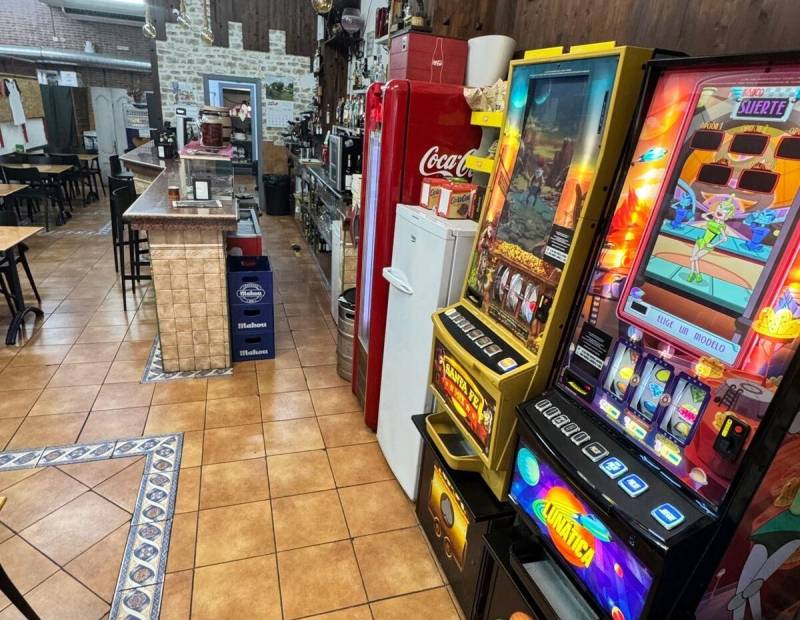 Traspaso o Alquiler - Negocio - Guardia Civil - Villajoyosa