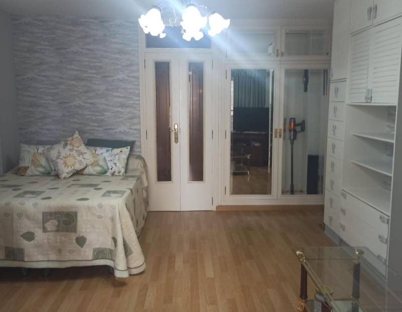 Sale - Studio - Avenida del Mediterraneo - Benidorm