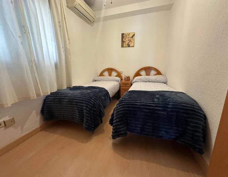 Продажа - квартира - Avenida L Aigüera - Benidorm