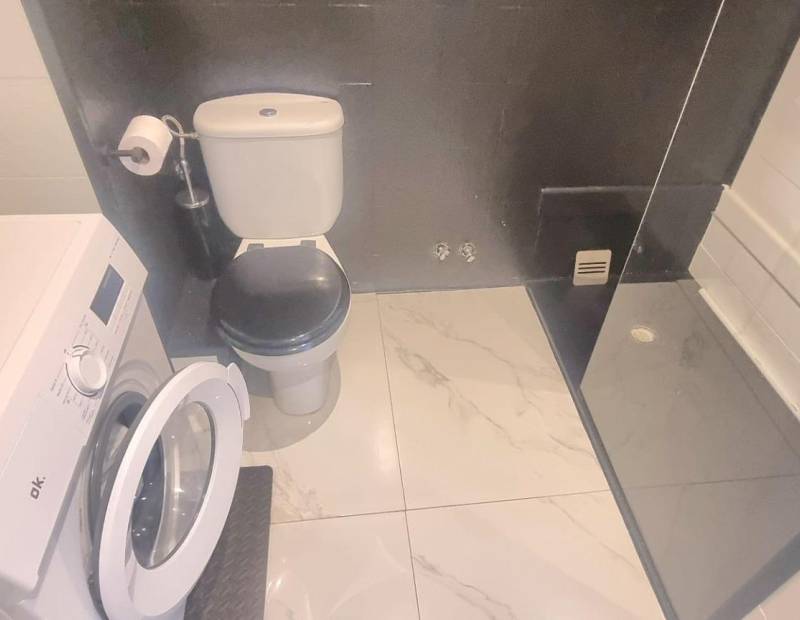 Venta - Estudio - Avenida del Mediterraneo - Benidorm