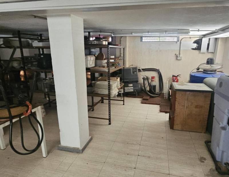 Продажа - помещение - Pueblo Levante - Benidorm