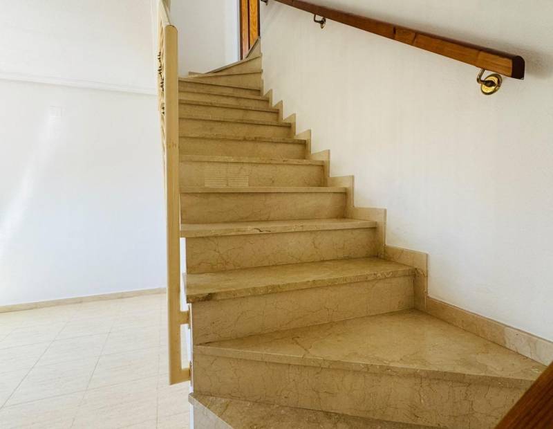 Продажа - спаренный дом - Alberca - Polop