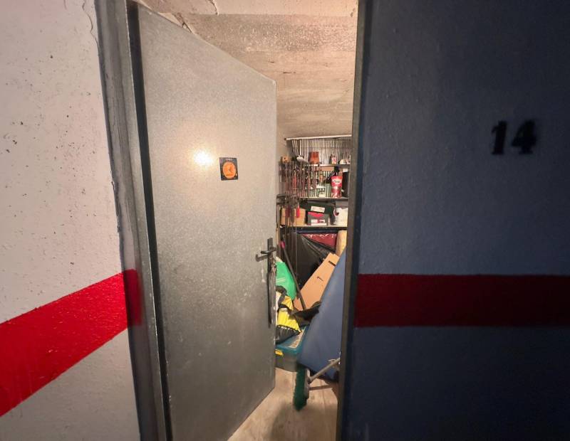 Продажа - квартира - Avenida L Aigüera - Benidorm