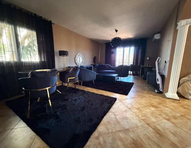 Sale - Semi-detached house - Urbanizaciones - La Nucía