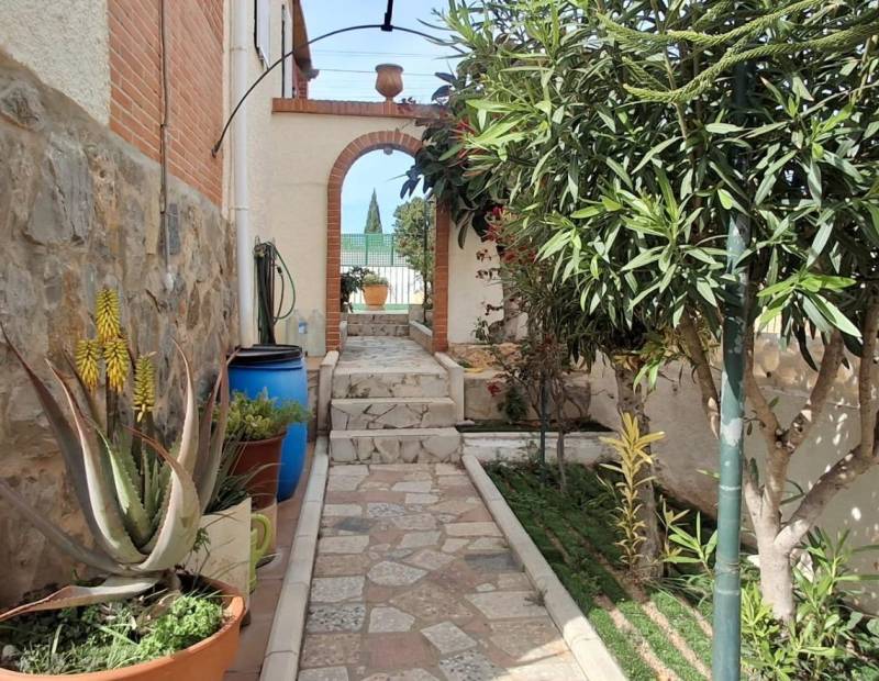 Продажа - шале - Barranco Hondo - La Nucía
