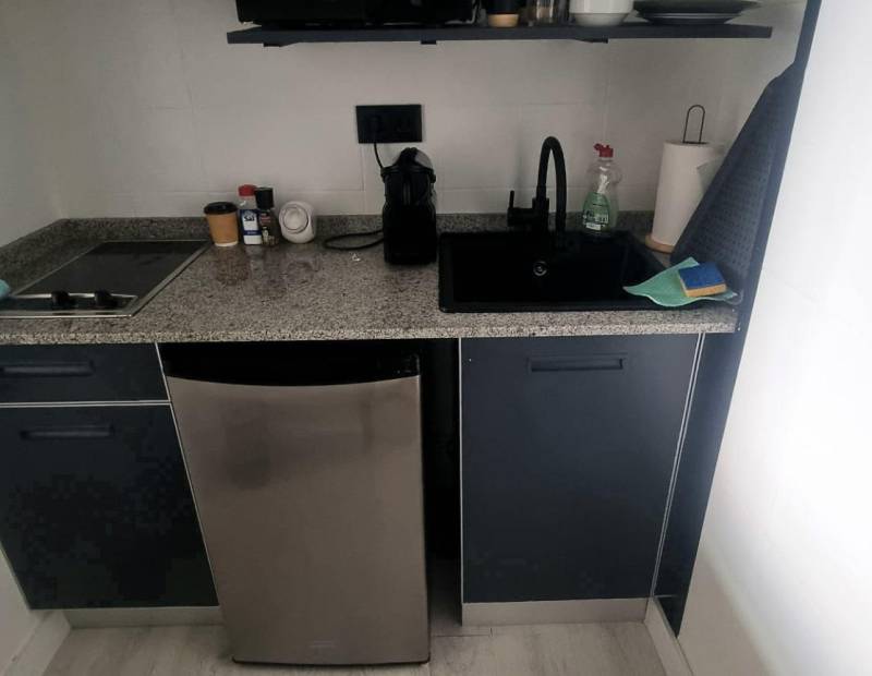 Venta - Estudio - Avenida del Mediterraneo - Benidorm