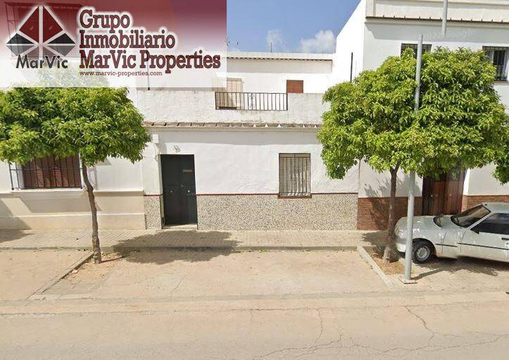 Sale - House - Fuentes de Andalucia