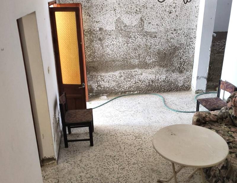 Sale - House - Fuentes de Andalucia