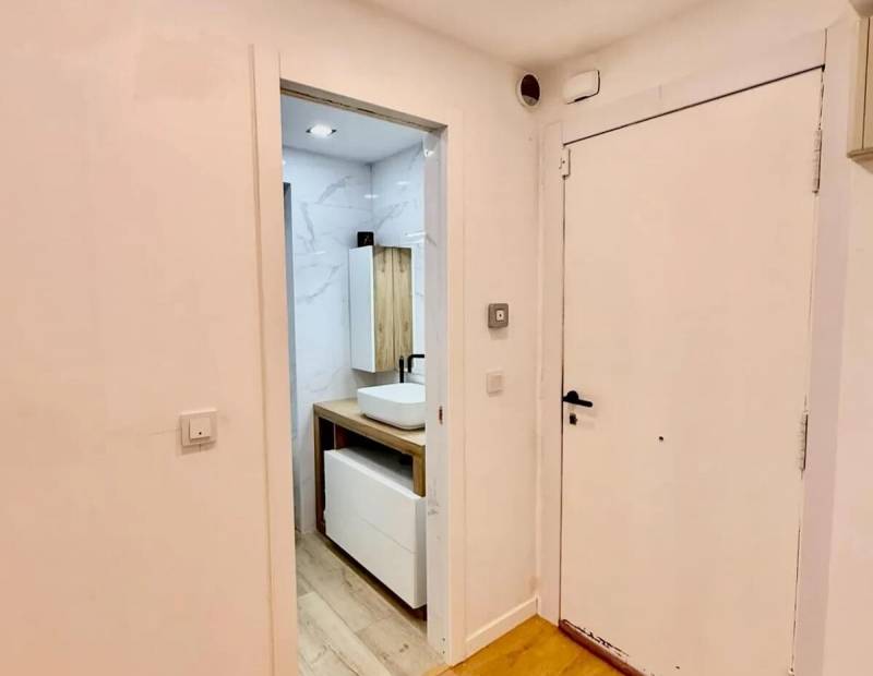 Продажа - квартира - Plaza de Toros - Benidorm