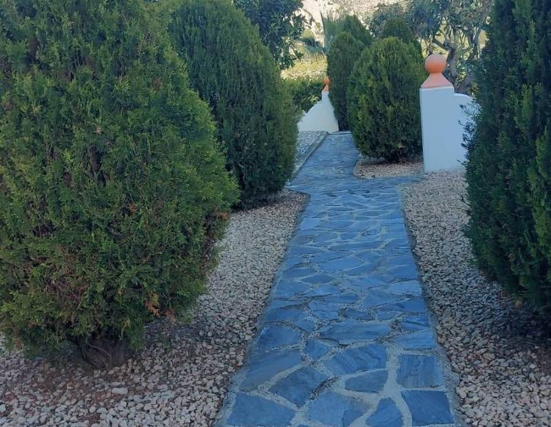 Продажа - Дом с земельным участком - Castell de Guadalest (el) - Guadalest