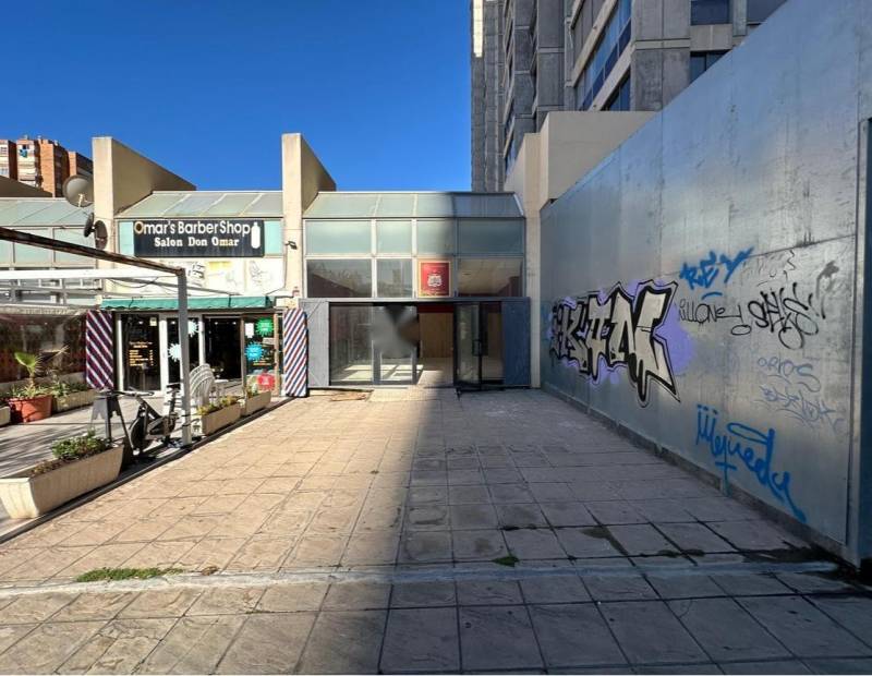 Sale - Business Premise - Avenida del Mediterraneo - Benidorm